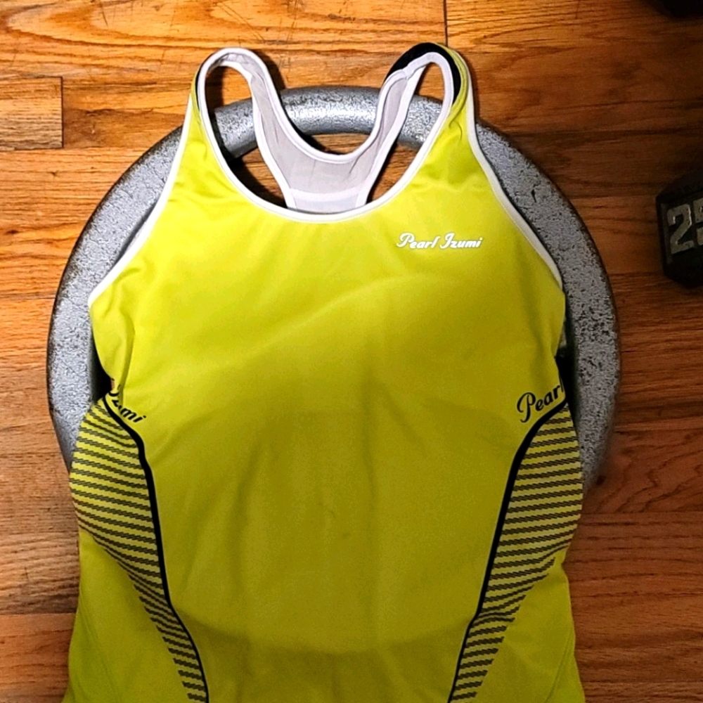 Women's sport top